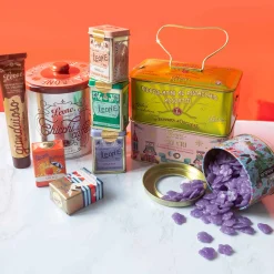 Leone Pistachio Chocolate Tin, 150g Sale