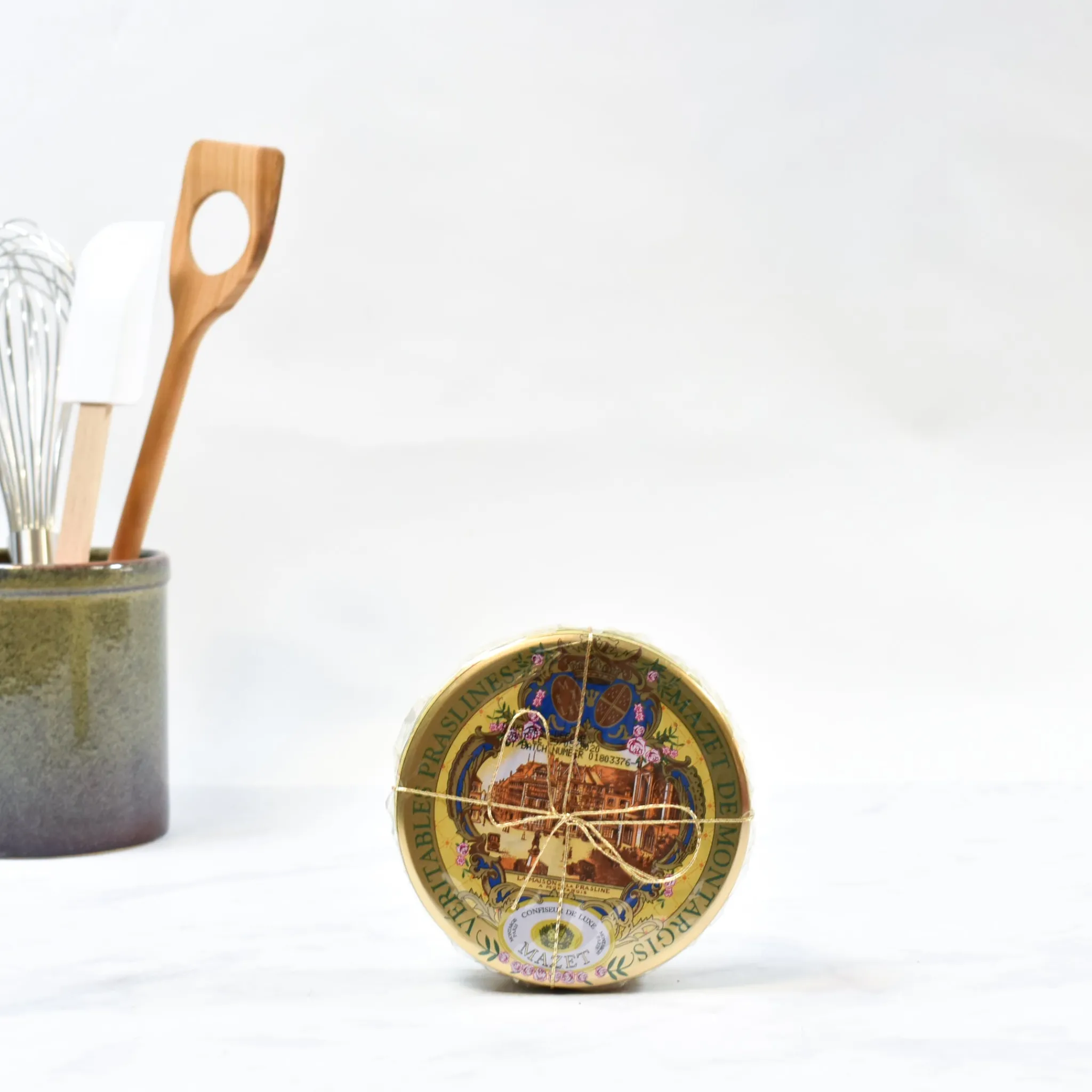 Mazet de Montargis Pralines Tin, 250g Hot