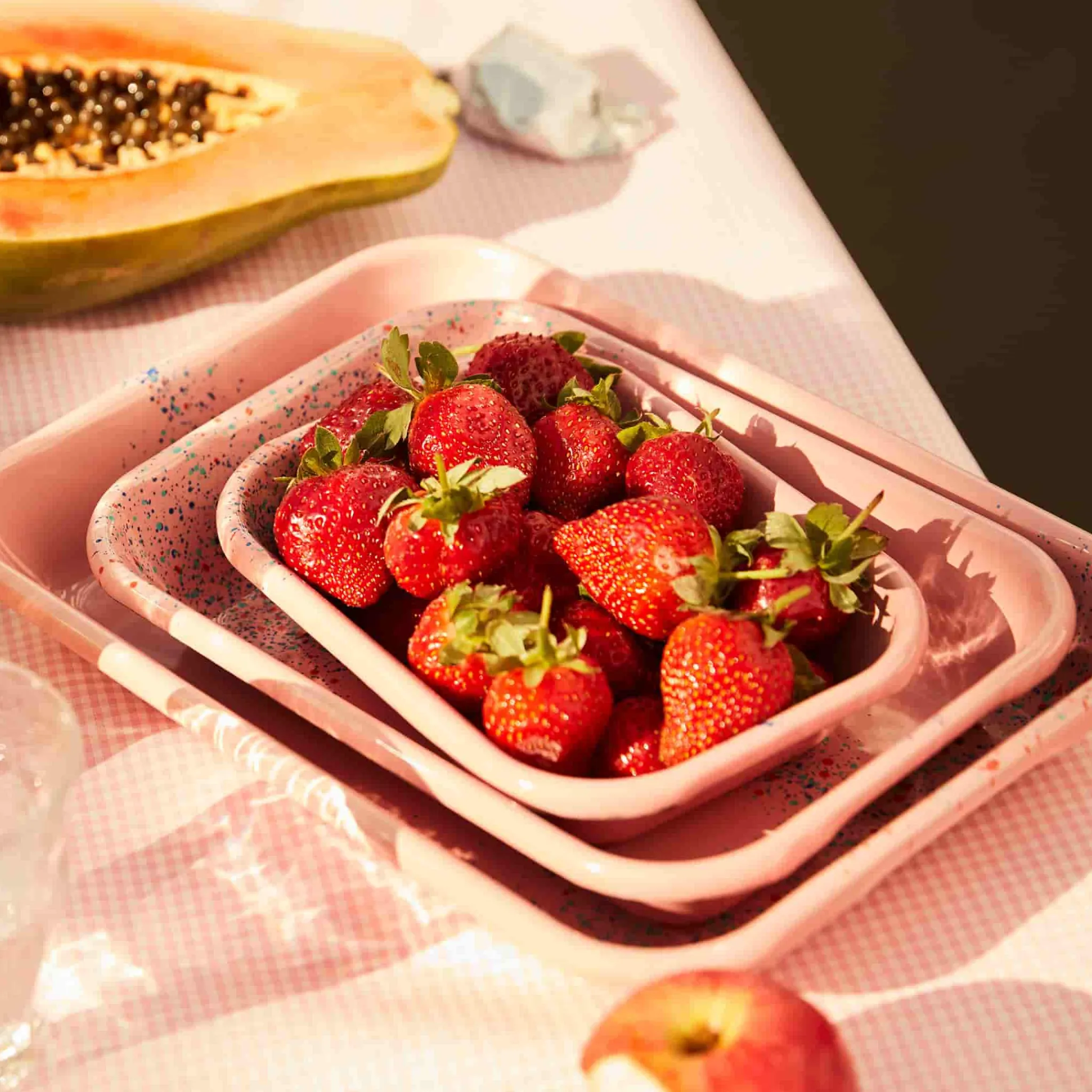 Kapka Enamel Splatter Fest Enamel Roasting and Serving Dish, Pink Sale